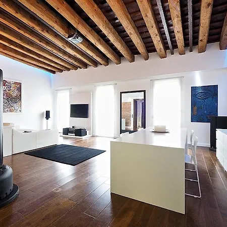 Apartman Home-universitat *